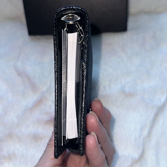 GUCCI 🖤🖤 Brand New Black Monogram Agenda 2004 with Box snaps tight Authentic 🖤 - Picture 5 of 9